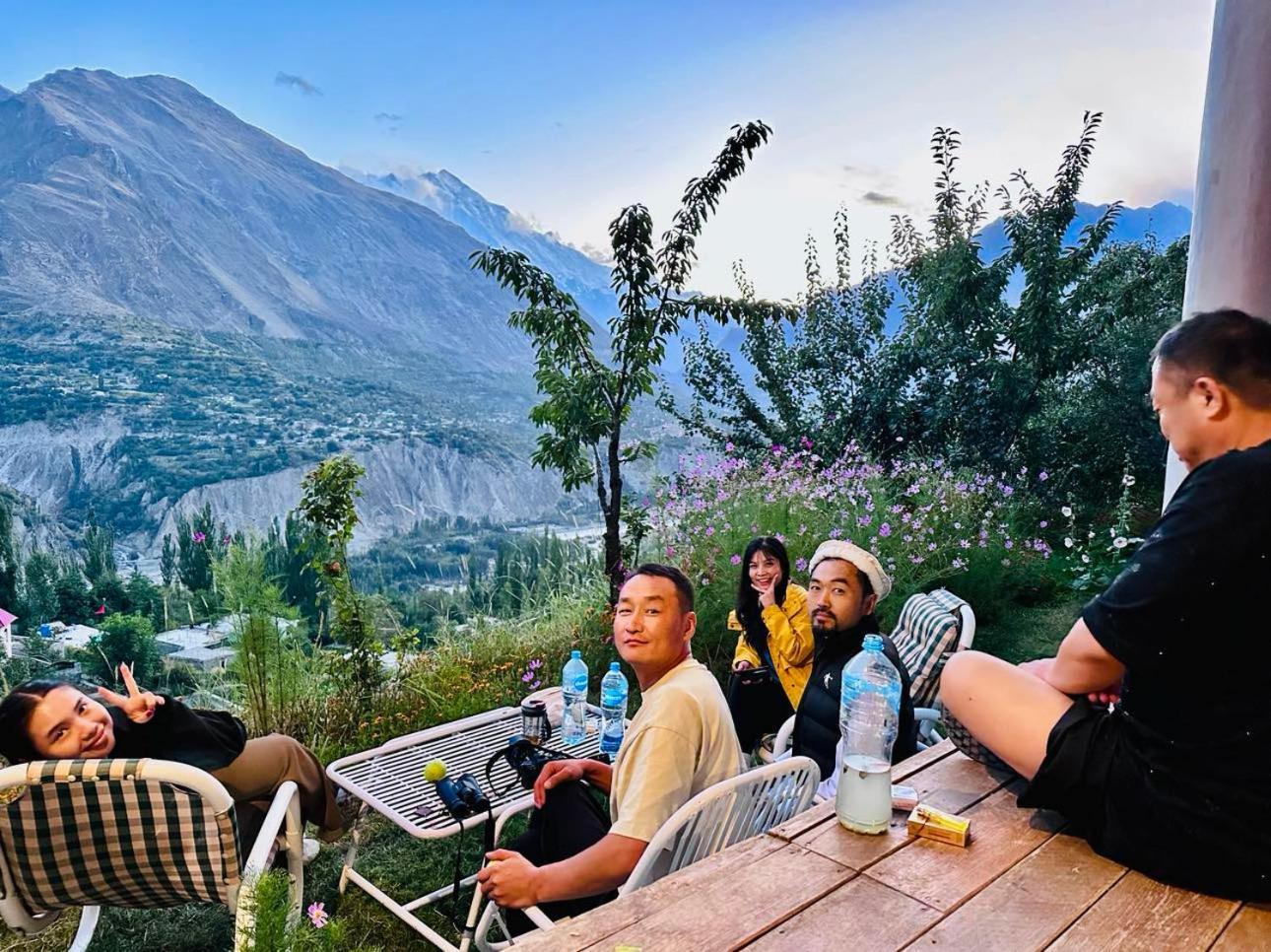 Old Hunza Inn Karimabad  Buitenkant foto